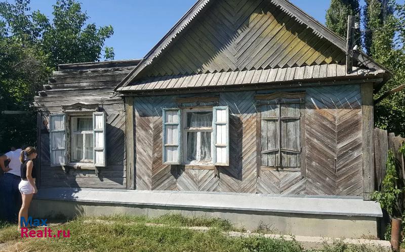 купить частный дом Камызяк село Весёлая Грива