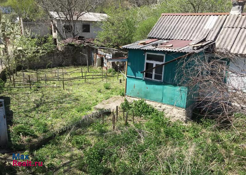 Карачаевск Карачаево-Черкесская Республика, Светлый переулок, 33 частные дома