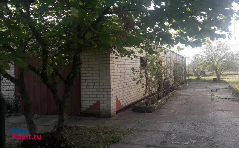 Ахтырский посёлок городского типа Ахтырский, Краснодарский переулок, 4 частные дома