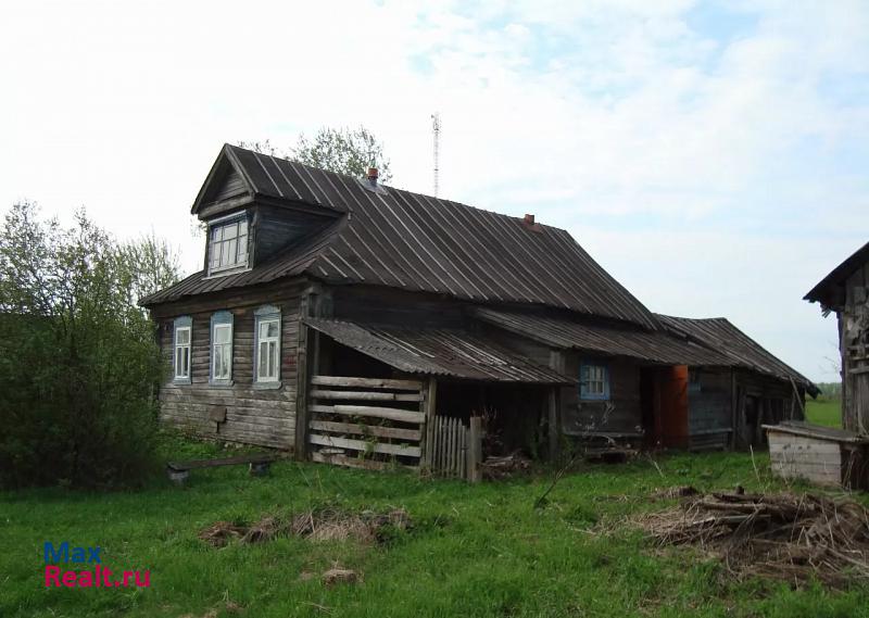 Осташков деревня Крапивня дом