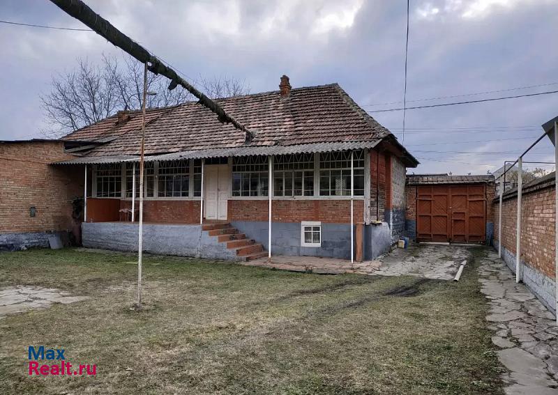 Беслан Республика Северная Осетия — Алания, Комсомольская улица дом купить