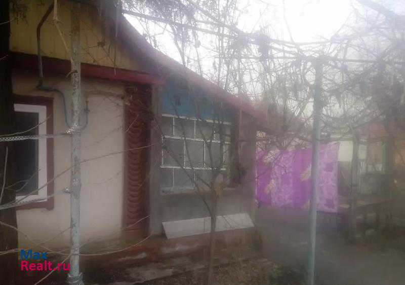 Новопавловск Кировский городской округ, Продольная улица