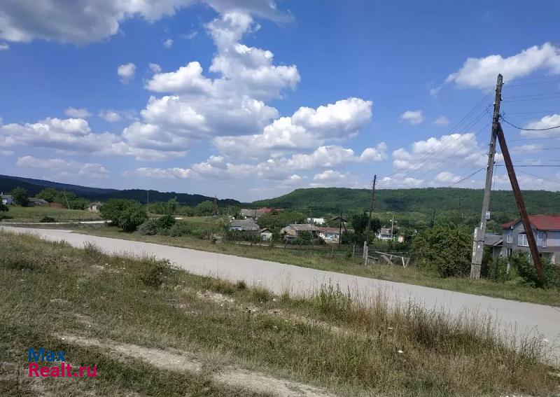 Судак село Земляничное, Шоссейная улица частные дома