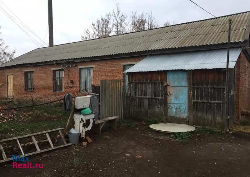 Пугачев село Карловка, улица Горького частные дома