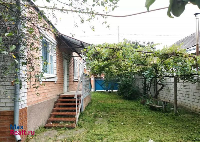 Мостовской поселок городского типа Мостовской, улица Кутузова, 103 продажа частного дома