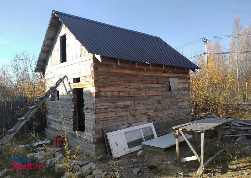 Урай Тюменская область, Ханты-Мансийский автономный округ, Звонкая улица частные дома