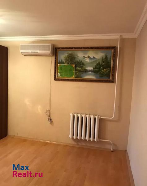 Кизляр улица 40 лет Дагестана, 2Б квартира купить без посредников