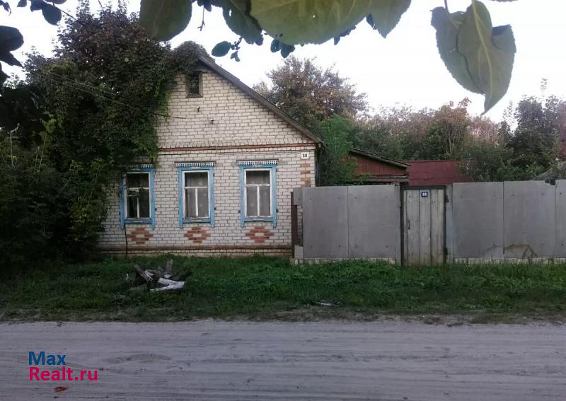 Новозыбков улица Веры Белугиной, 68