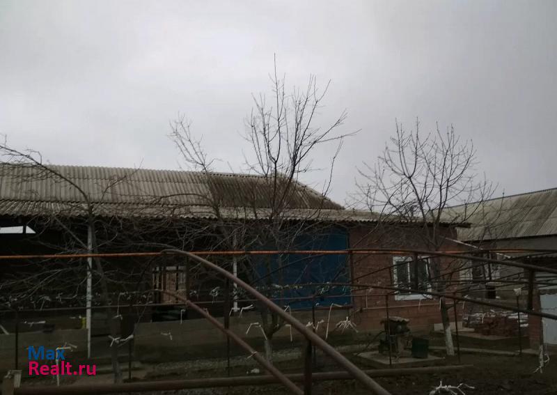 Гудермес Чеченская Республика, село Джалка, улица Ахмада Кадырова продажа частного дома