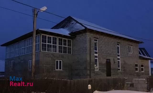 Югорск Тюменская область, Ханты-Мансийский автономный округ, улица Защитников Отечества, 18 частные дома