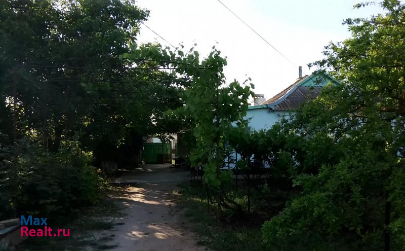 Евпатория село Елизаветово, Первомайская улица частные дома