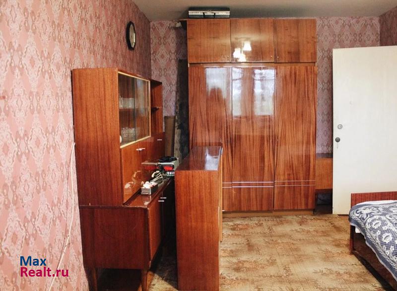 Радужный, Индустриальная улица, 6 Киров продам квартиру