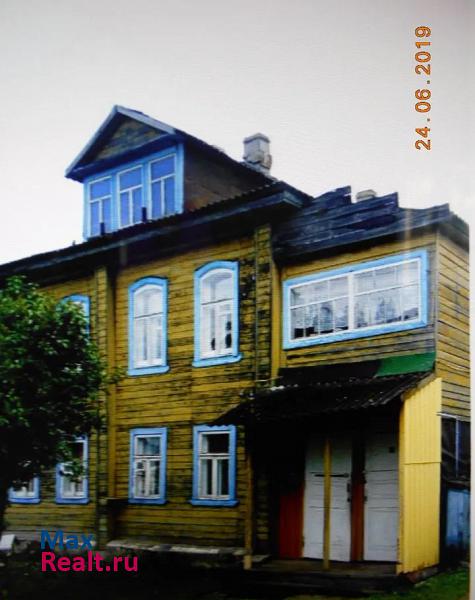 посёлок городского типа Борисоглебский, улица Мира, 9 Борисоглебский квартира