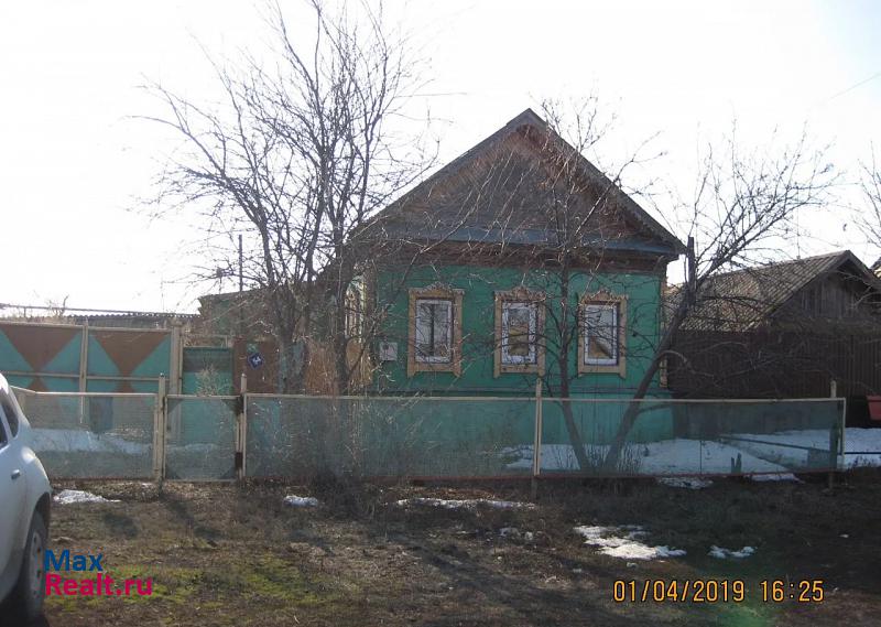 купить частный дом Пугачев село Давыдовка, Советская улица