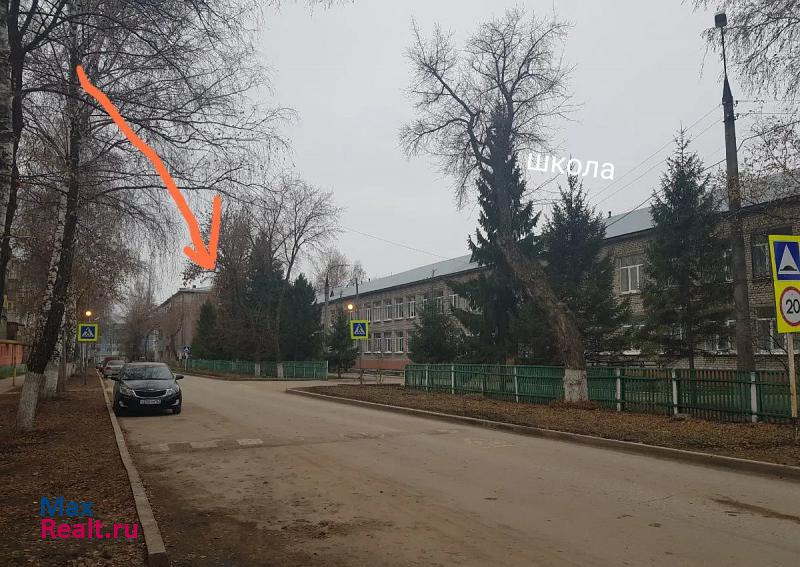 посёлок городского типа Петра Дубрава, Физкультурная улица, 8 Петра Дубрава квартира