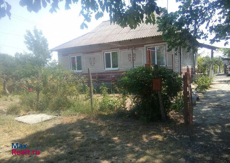 купить частный дом Красногвардейское село Новоивановка