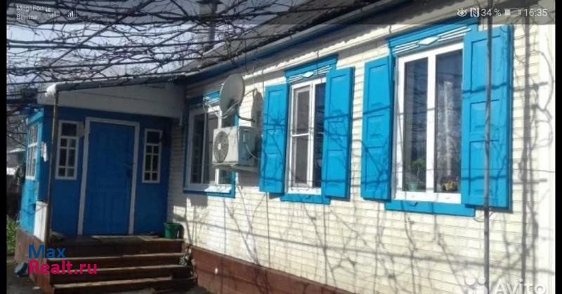 Лабинск Лабинская улица продажа частного дома