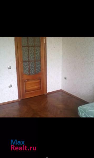 Придорожный переулок, 35 Каменск-Шахтинский продам квартиру