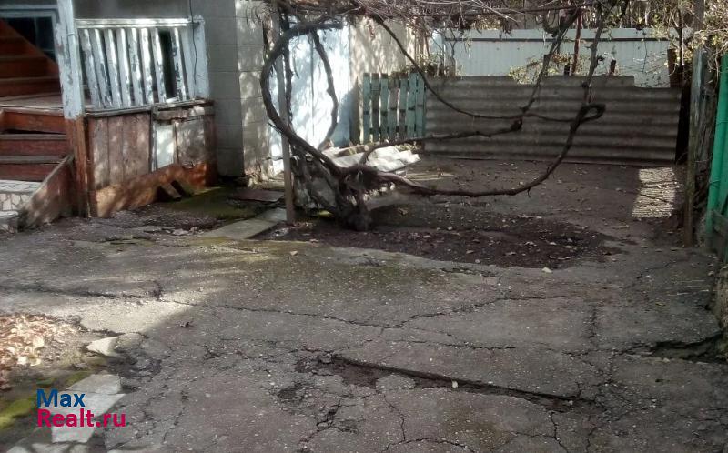 Белореченск Комсомольская улица дом