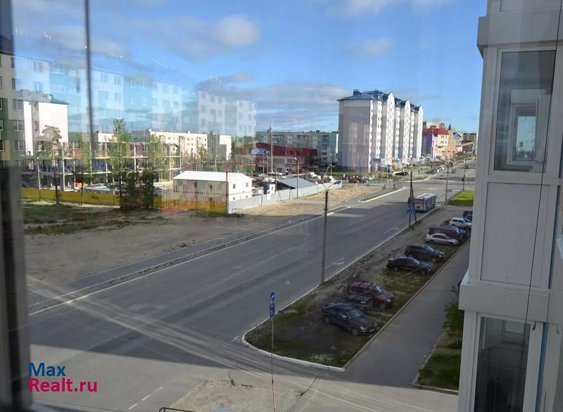 Ноябрьск Тюменская область, Ямало-Ненецкий автономный округ, Советская улица, 103