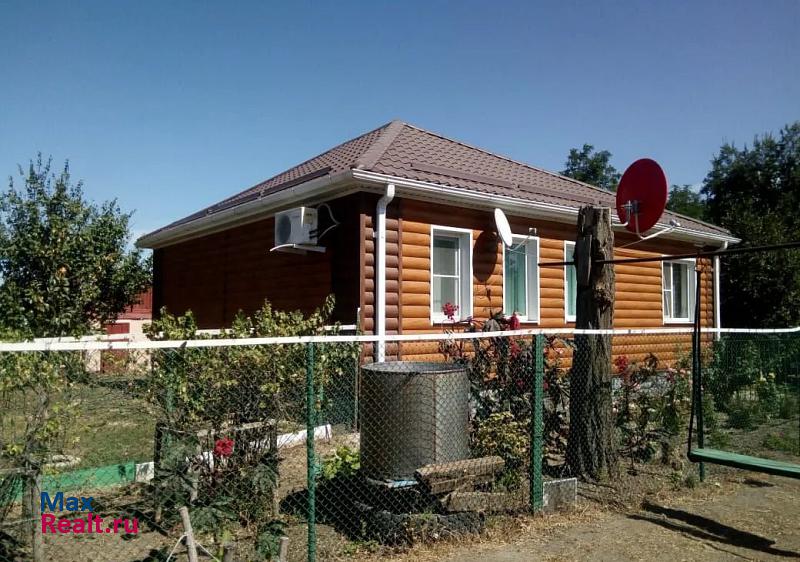 Песчанокопское село Средний Егорлык, Краснопартизанская улица, 26