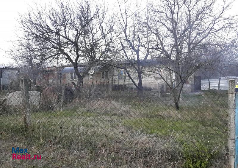 Гражданское село Прикумское, Ново-Виноградная улица частные дома