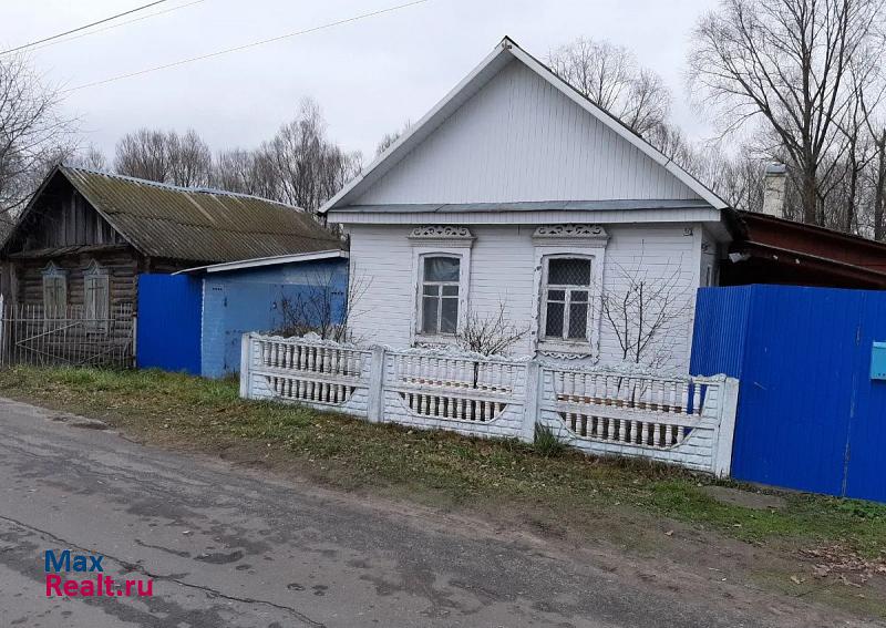 Новозыбков село Замишево, Первомайская улица, 24