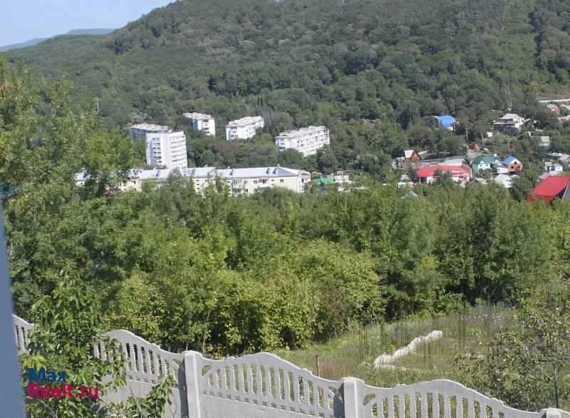 Новомихайловский кп поселок городского типа Новомихайловский, Гаражная улица д.1