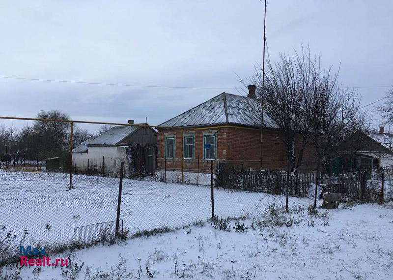 Матвеев-Курган село Политотдельское, улица Азарова, 8 частные дома