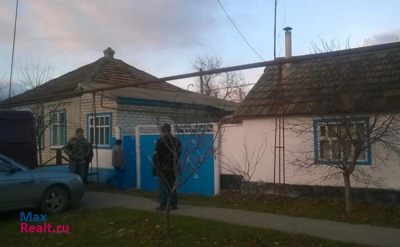 Светлоград село Шведино, улица Ленина, 39 частные дома