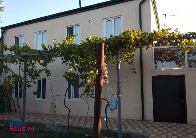Дагестанские Огни улица Революции, 38 продажа частного дома