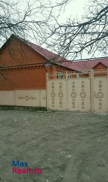 Гудермес Чеченская Республика, улица Рамзана Кадырова частные дома