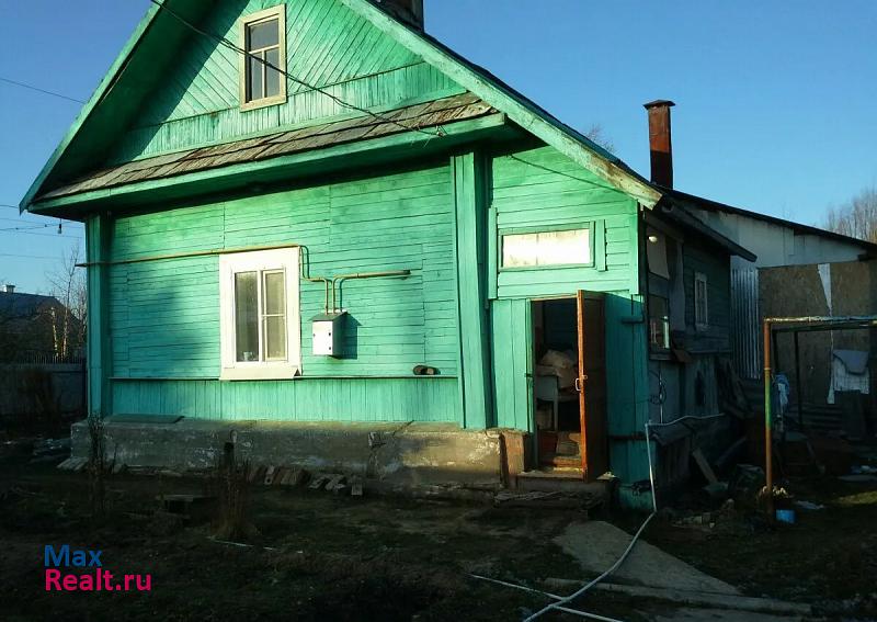 посёлок городского типа Спирово, Пионерская улица, 7 Спирово продам квартиру