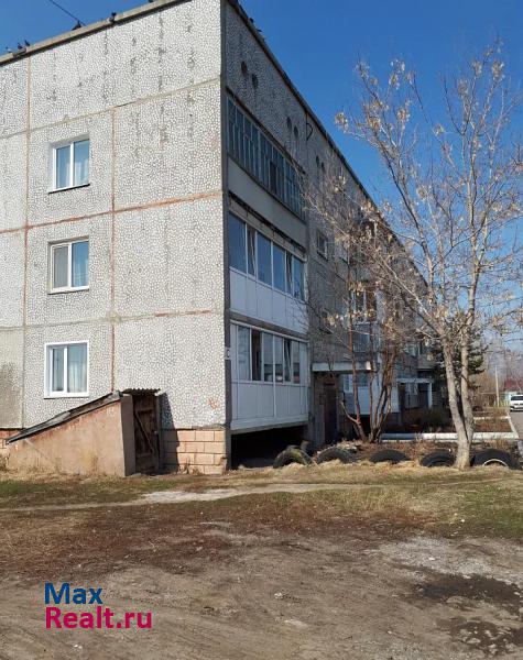 посёлок городского типа Кормиловка, улица Ленина, 113 Кормиловка продам квартиру