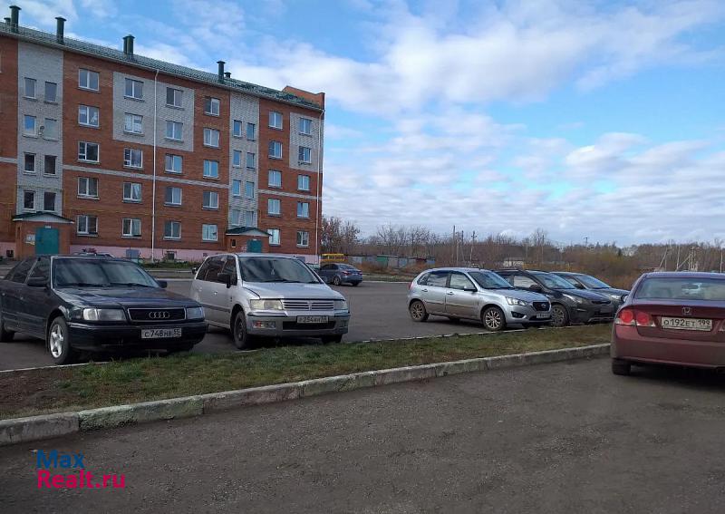 посёлок городского типа Кормиловка Кормиловка продам квартиру