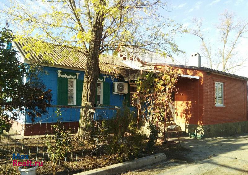 Красное село Алексеевское, Береговая улица дом