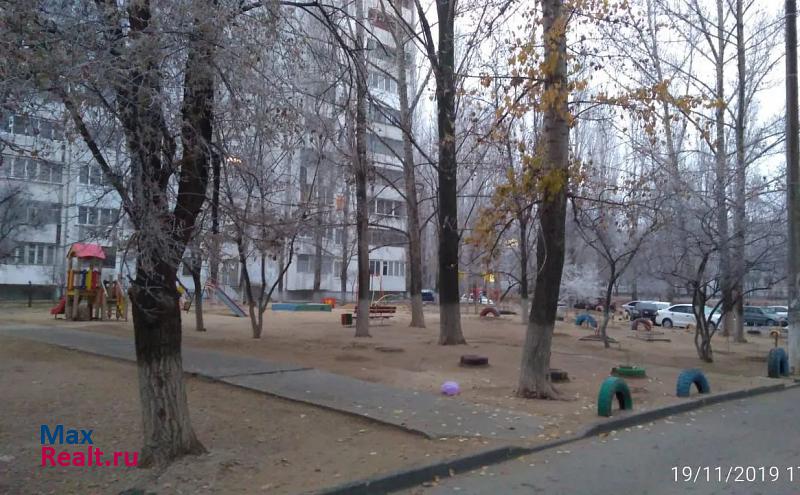 Волгоград район Семь Ветров, улица 8-й Воздушной Армии, 11 квартира снять без посредников