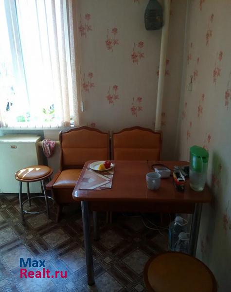 Пугачев поселок Заволжский, Набережная улица, 57 квартира купить без посредников