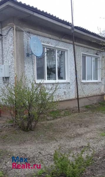 Нововаршавка село Славянка, Восточная улица, 10 квартира купить без посредников