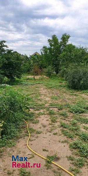 Старокучергановка село Старокучергановка, Комсомольская улица дом